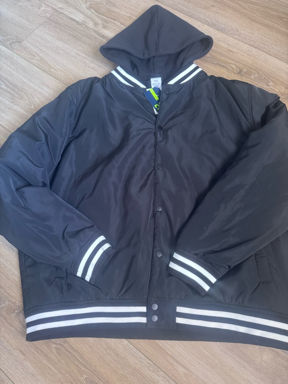 DSG Black Hoodie with White Stripe Accent size XXL NWT